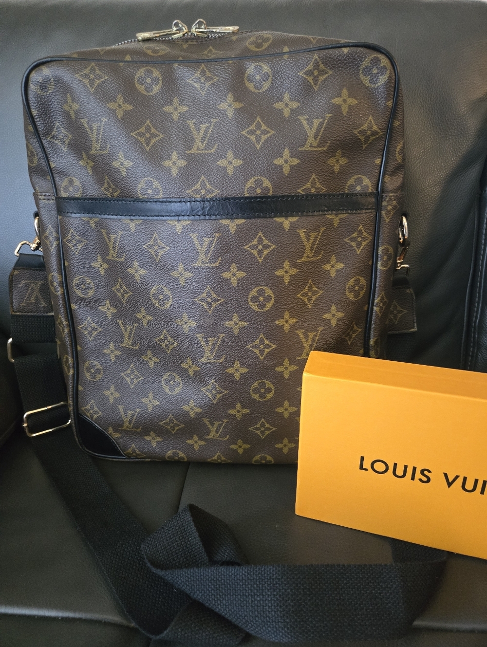 Louis Vuitton Monogram Canvas Messenger Bag in Brown